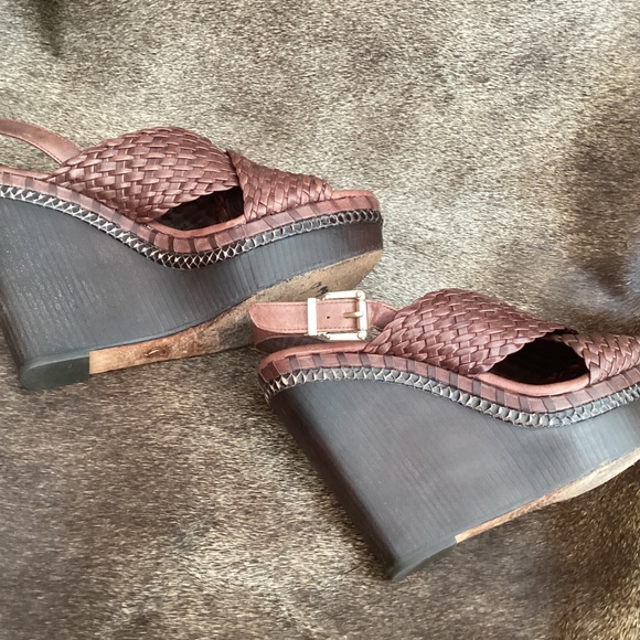 Vince Camuto Signature Vi Lenny Latigo Wrap Leather Wedges - Picture 5 of 11